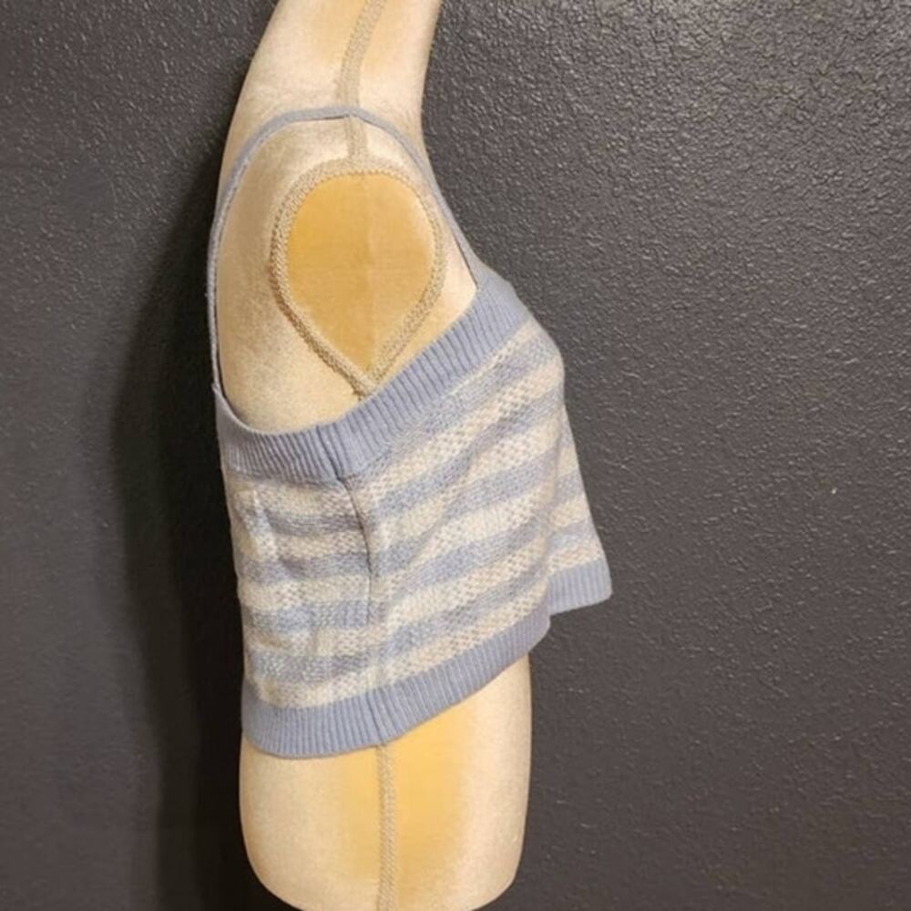 It's Our Time Blue & White Cropped Sweater Tank Size Large